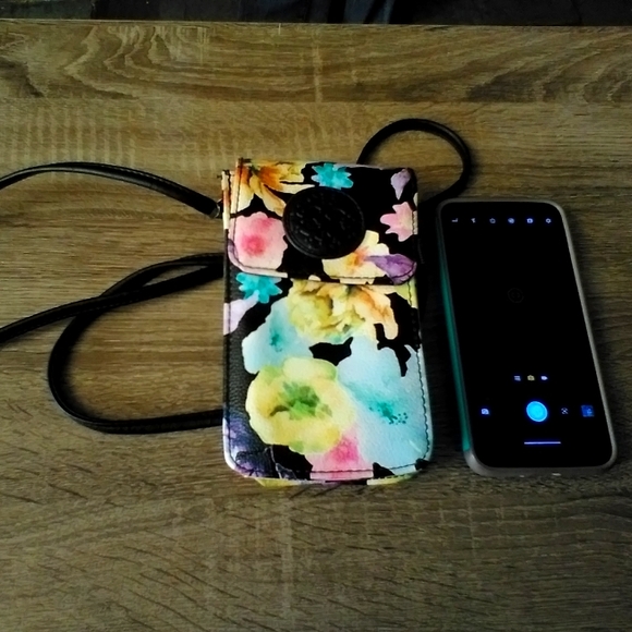 NWT Mimi x Jules Floral Snap Close Pouch, 7"x4"x1.5". - Picture 1 of 3